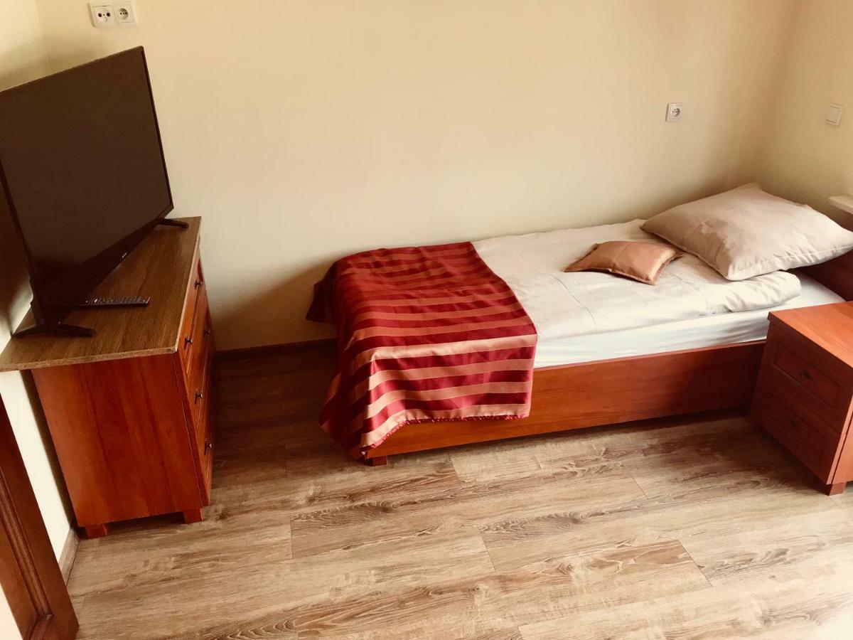 Ferienwohnung Pensjonat Nad Struga Stryków Exterior foto